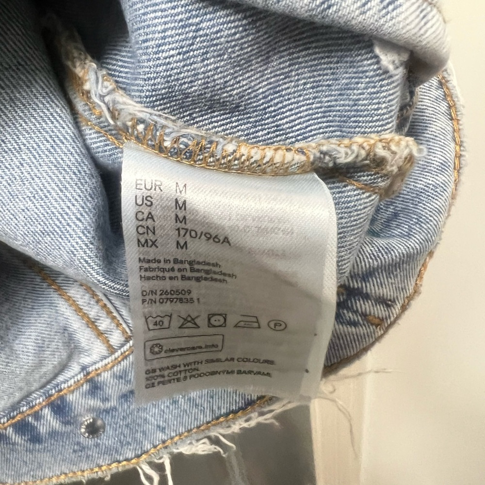 H&M Distressed Denim Jacket - Picture 6 of 9